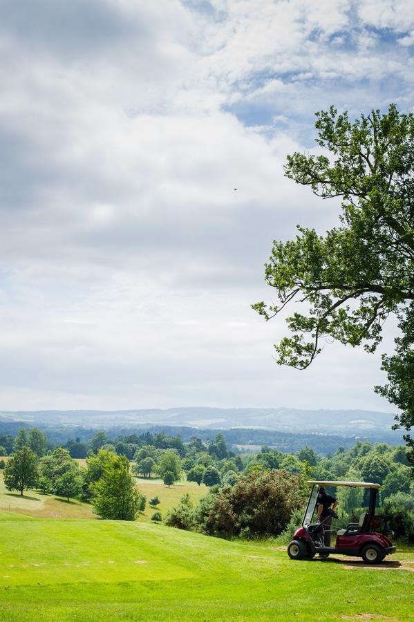 Cowdray Lodge Мидхърст Екстериор снимка